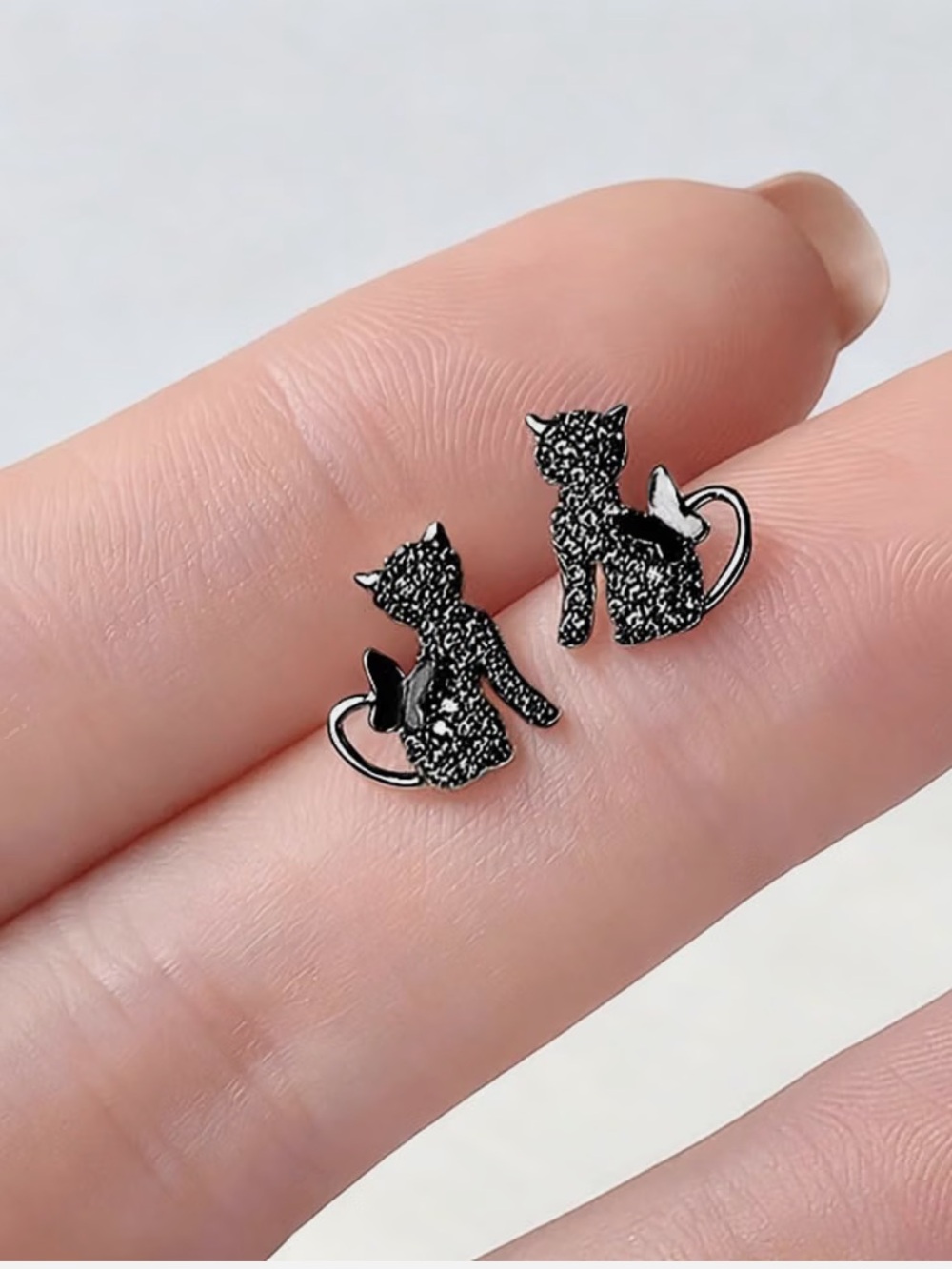 NWT Black Cat Stud Earrings black CZ Cat Ear Studs